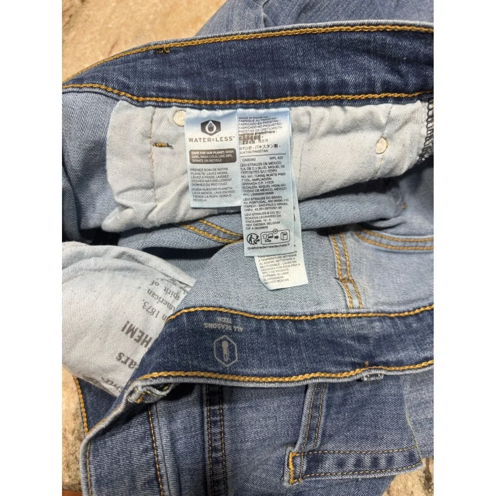 Levi's 541 Athletic Taper Jeans Mens 42x32 All Seasons Tech Blue Medium Wash